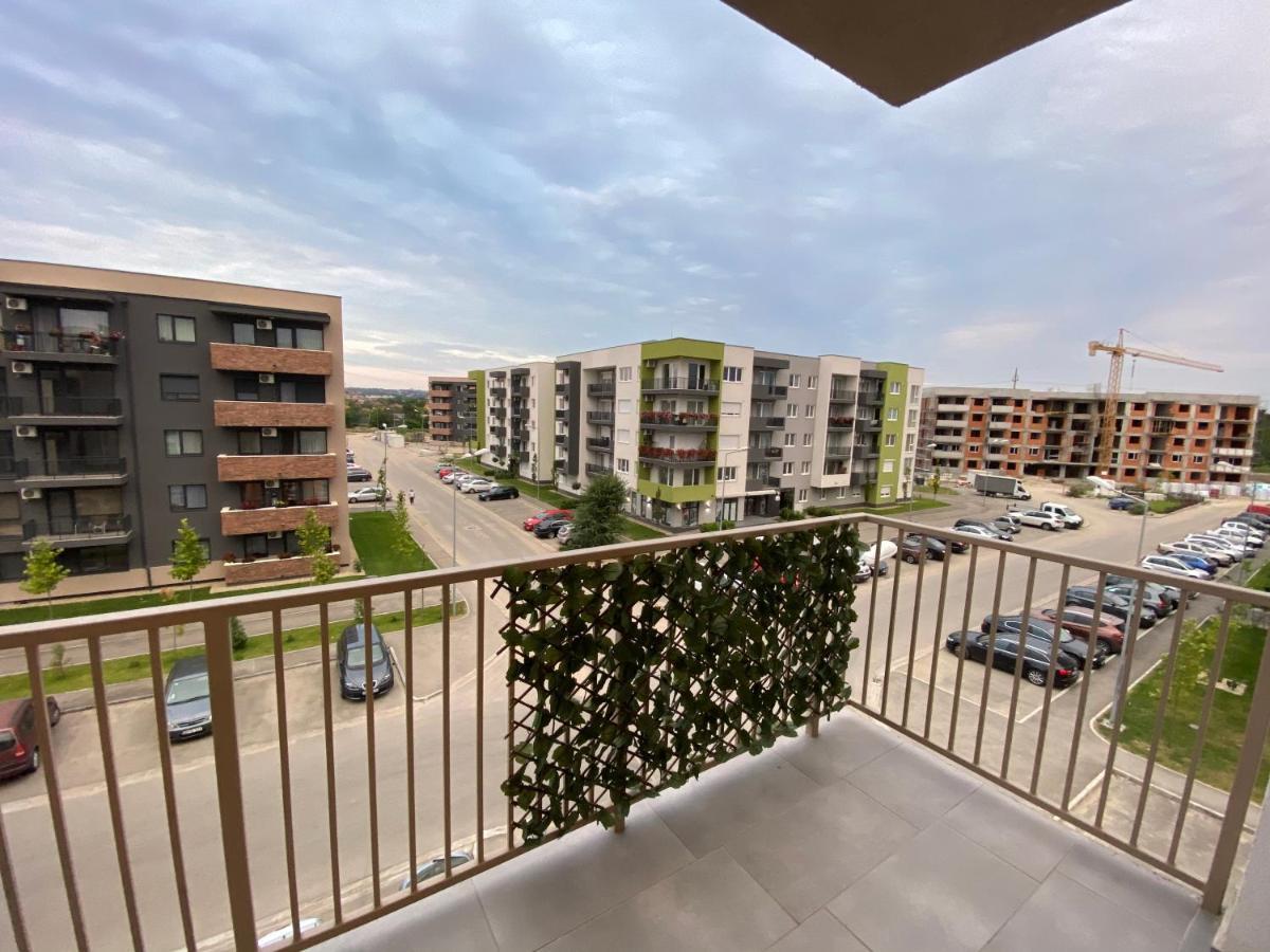 Rose Luxury Apartment Oradea - Felix Buitenkant foto